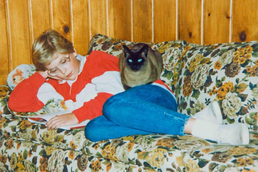 reading with the cat