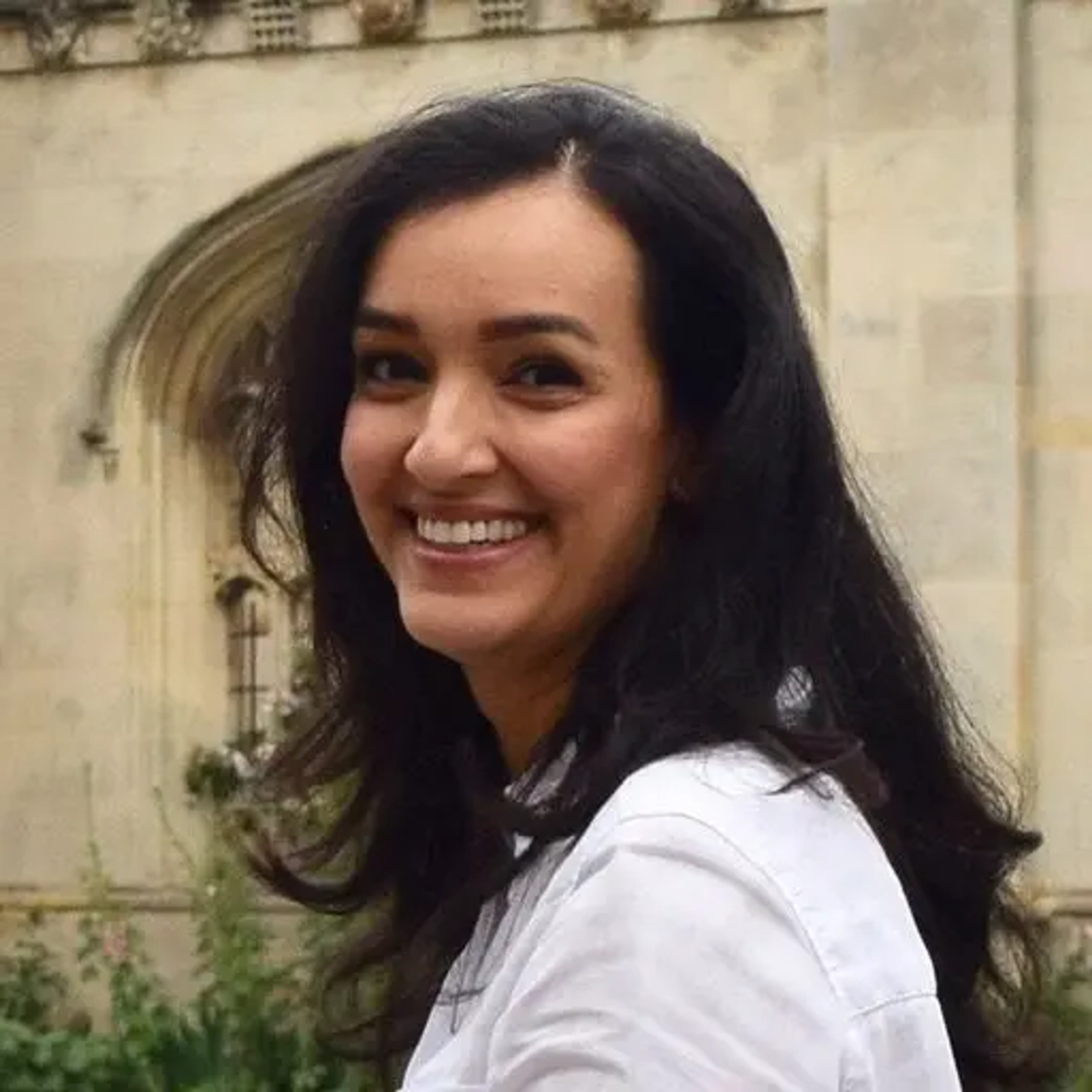 Zohreh Shams