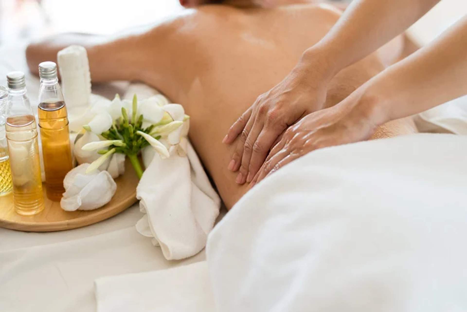 relaxing massage with aromatic oils