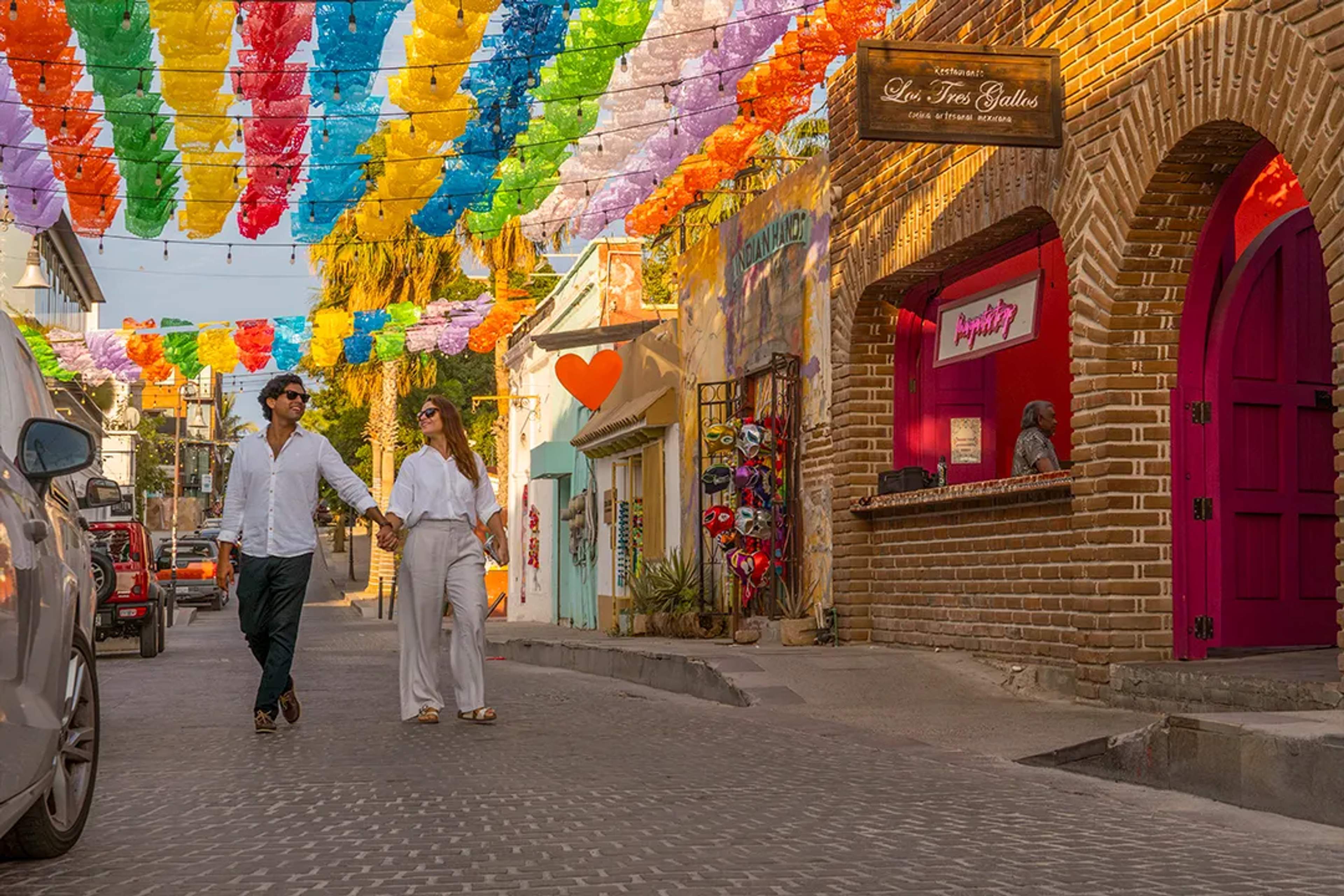 Walking tour through San José del Cabo Art District, featuring colorful streets, galleries, local shops