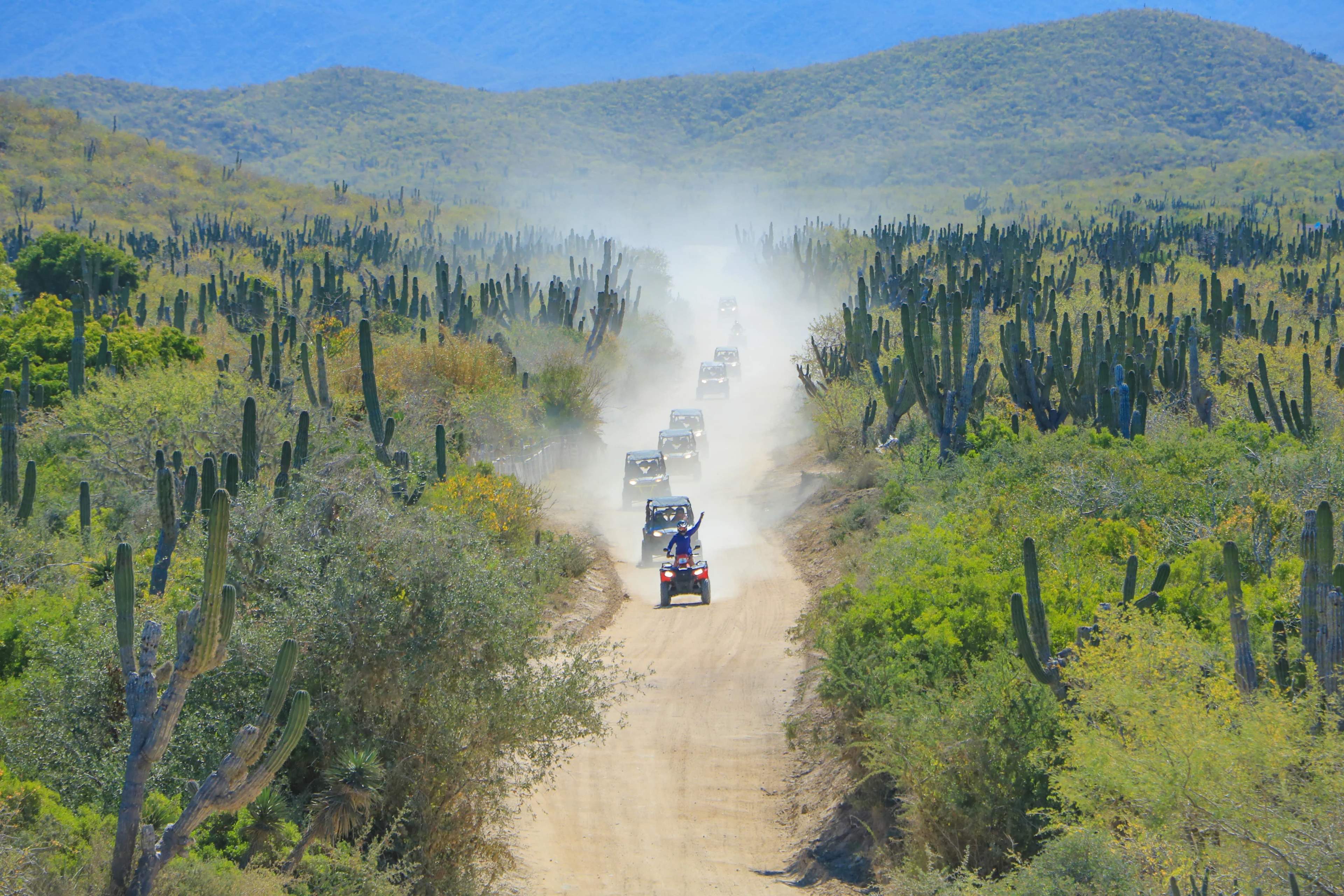 off road trail throught the dessert