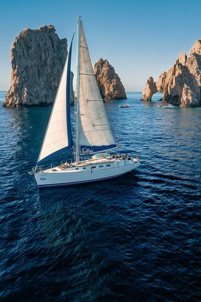 Cabo Sailing tour near the Arch of Cabo San Lucas.