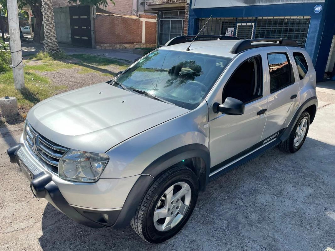 RENAULT Duster