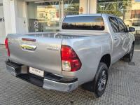 TOYOTA TOYOTA HILUX 2.4 SR 4X2 AT