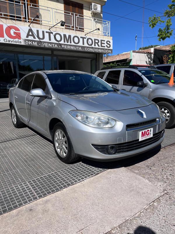 RENAULT Fluence