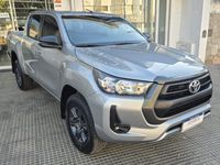 TOYOTA TOYOTA HILUX 2.4 SR 4X2 AT
