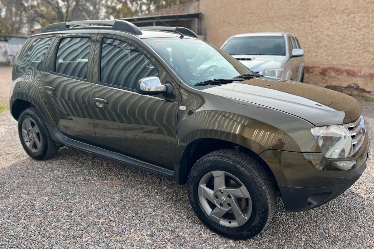 RENAULT Duster