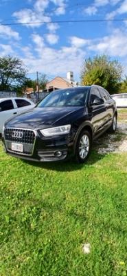 Audi Q3  Audi Q3