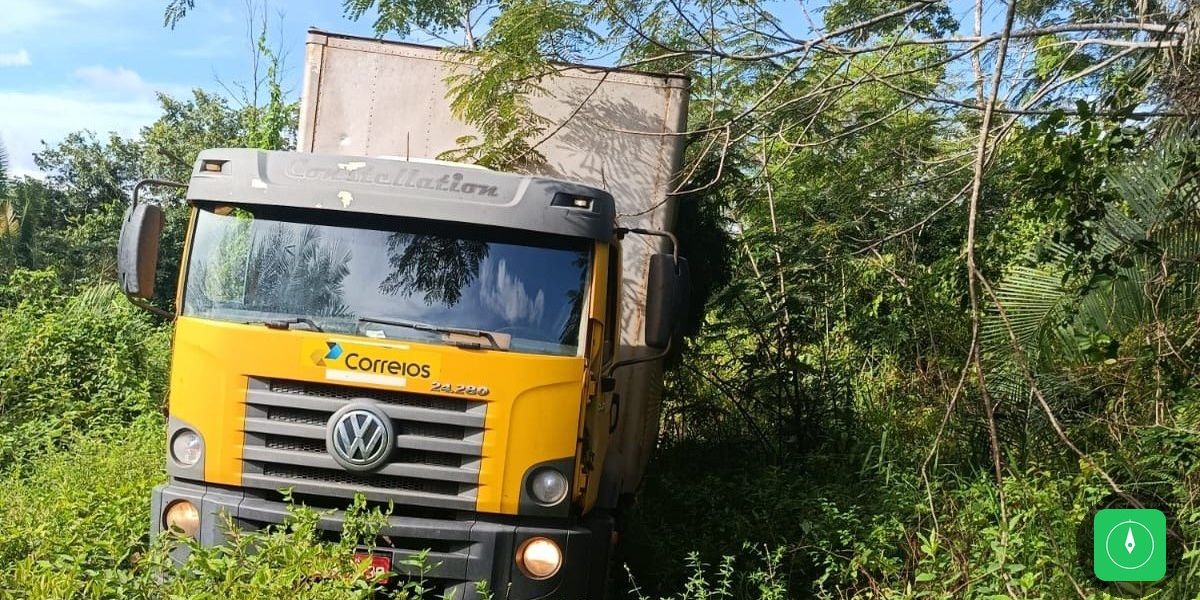 Bandidos armados rendem motorista e saqueiam caminhão dos Correios no Pará