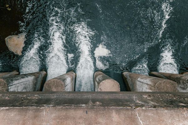 Rio Uraim transborda e força evacuação de famílias em Paragominas, no Pará