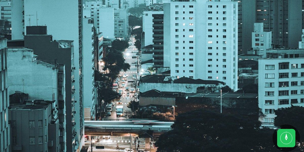 Corpo com ferimento na cabeça é achado entre lixo em Ananindeua