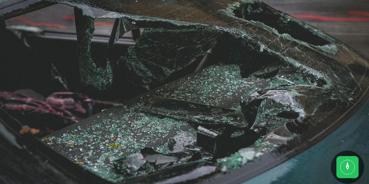 Mulher morre após colisão entre moto e caminhão em avenida movimentada de Belém