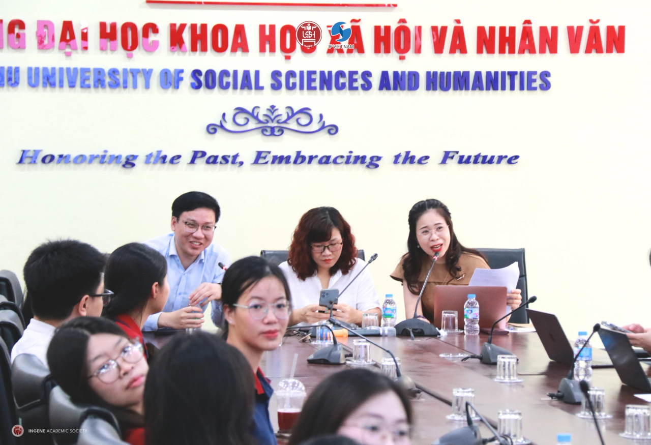 TS. Hoàng Thị Hải Yến - Giảng viên Khoa Triết học và Quản lý, TS. Đặng Minh Phương - Trưởng Trung tâm thực hành pháp luật, Khoa Luật Kinh tế, Học viện Chính sách và Phát triển, TS. Lê Tùng Sơn - Giảng viên Khoa Triết học và Quản lý đồng chủ trì Hội nghị
