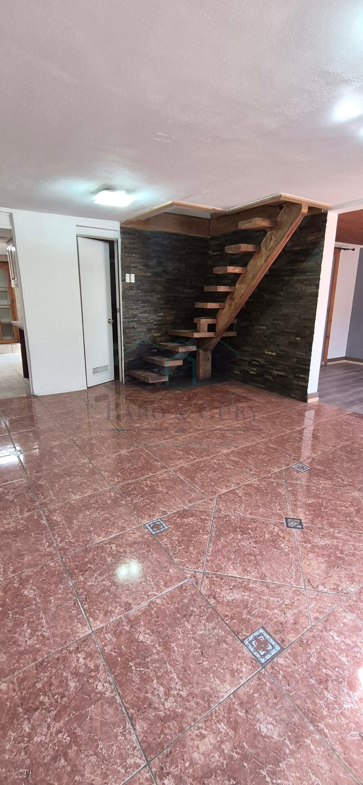 Arriendo Casa 4 dormitorios 2 baños sector poniente - Imagen 7
