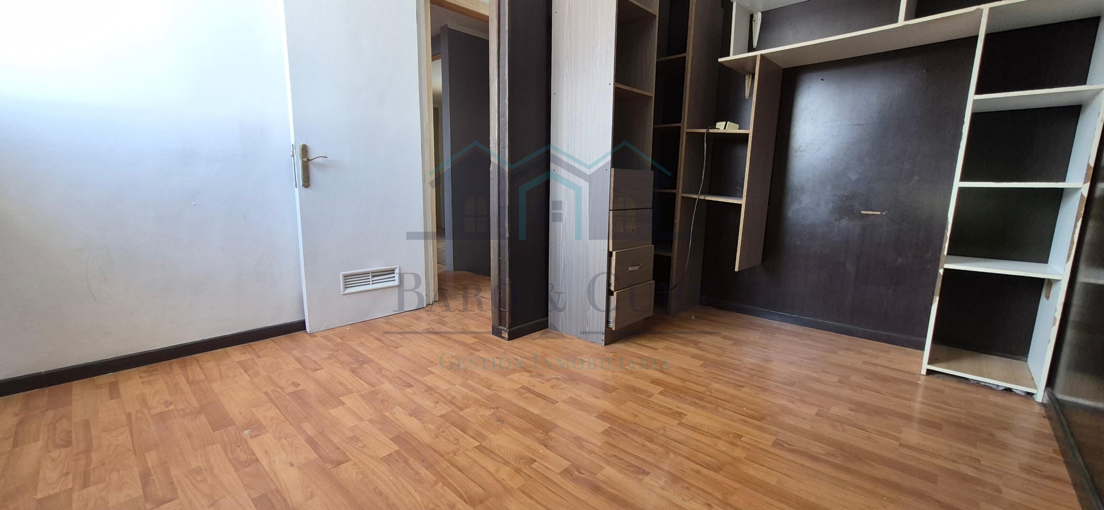 Arriendo Casa 4 dormitorios 2 baños  sector poniente  - Imagen 39