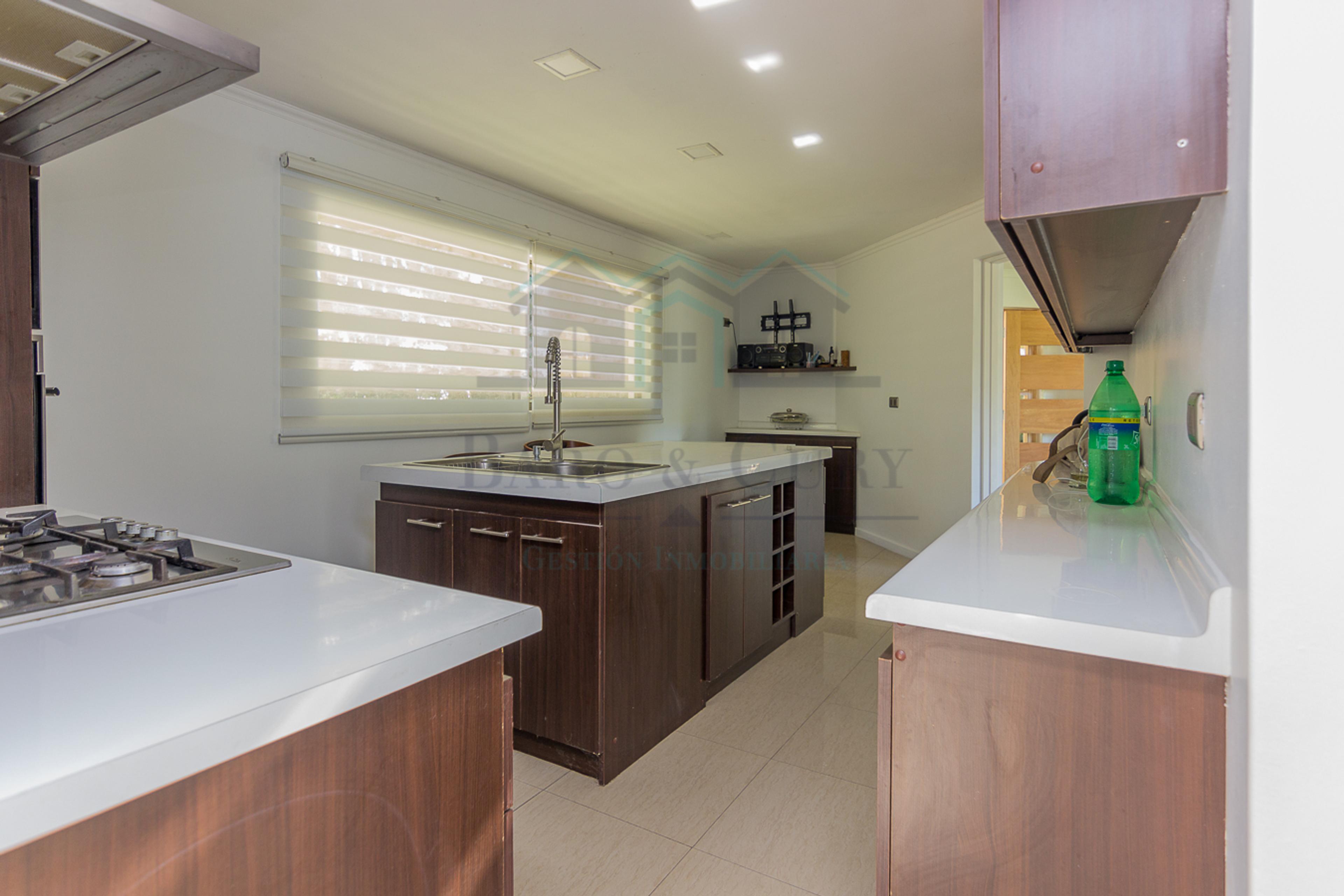 Casa en venta Requinoa 4 dormitorios 3 baños  5