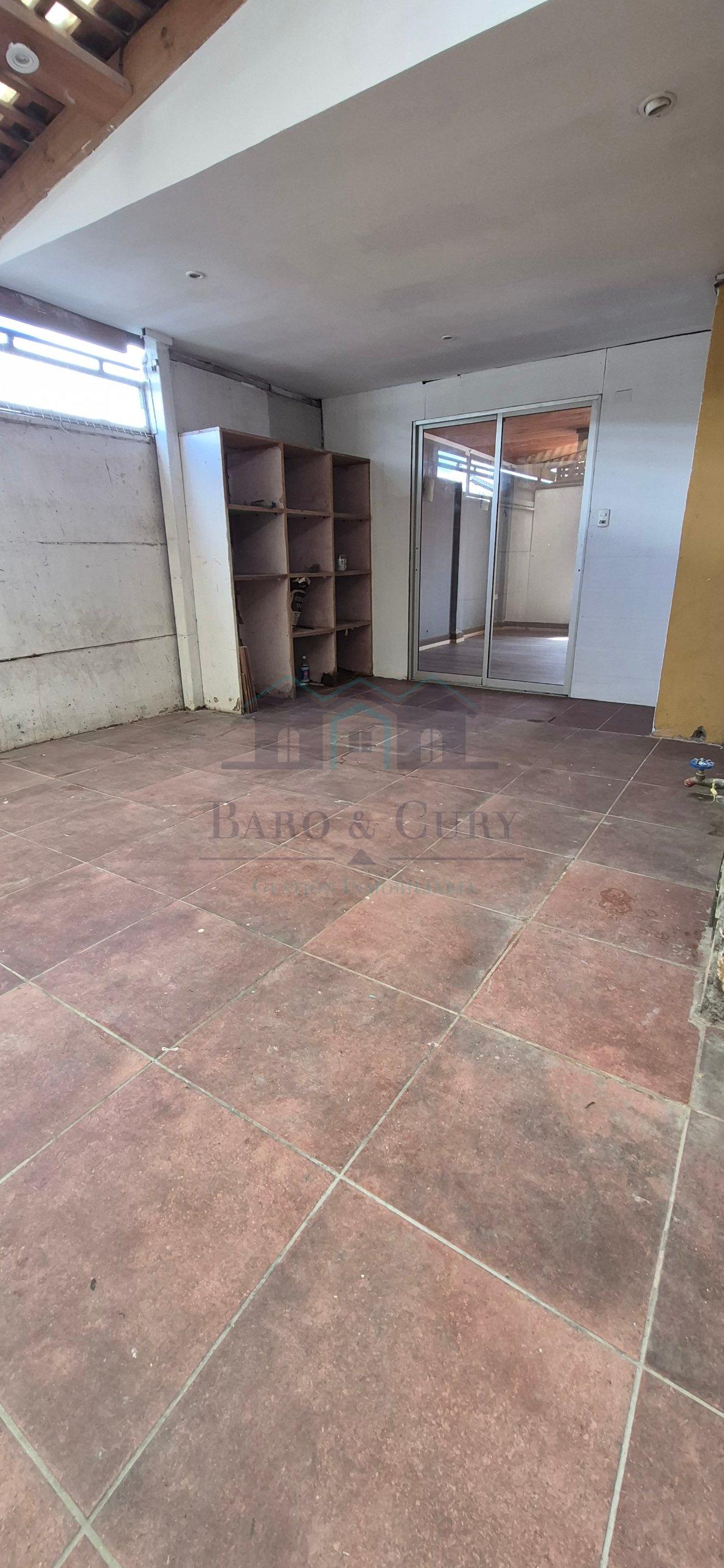 Arriendo Casa 4 dormitorios 2 baños sector poniente - Imagen 38