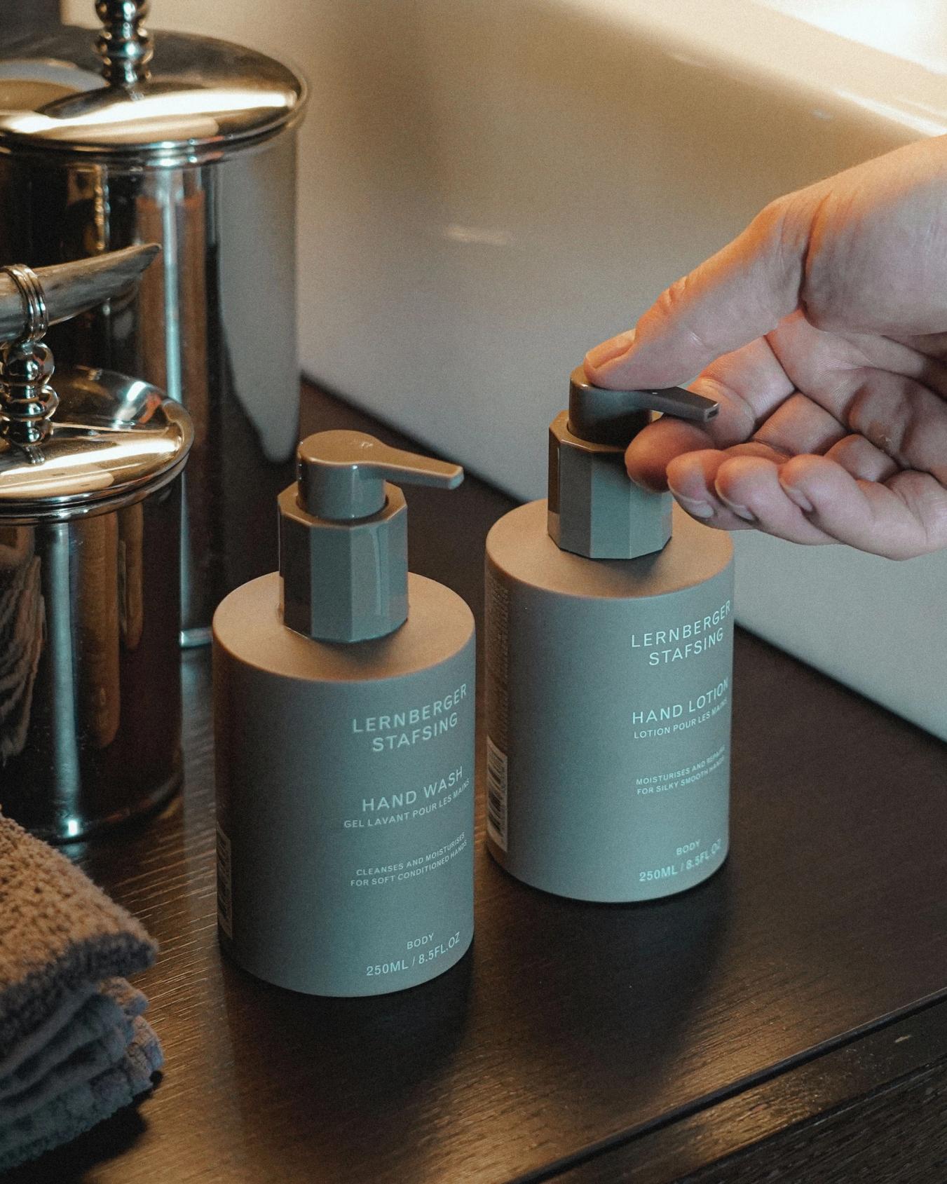 HAND WASH