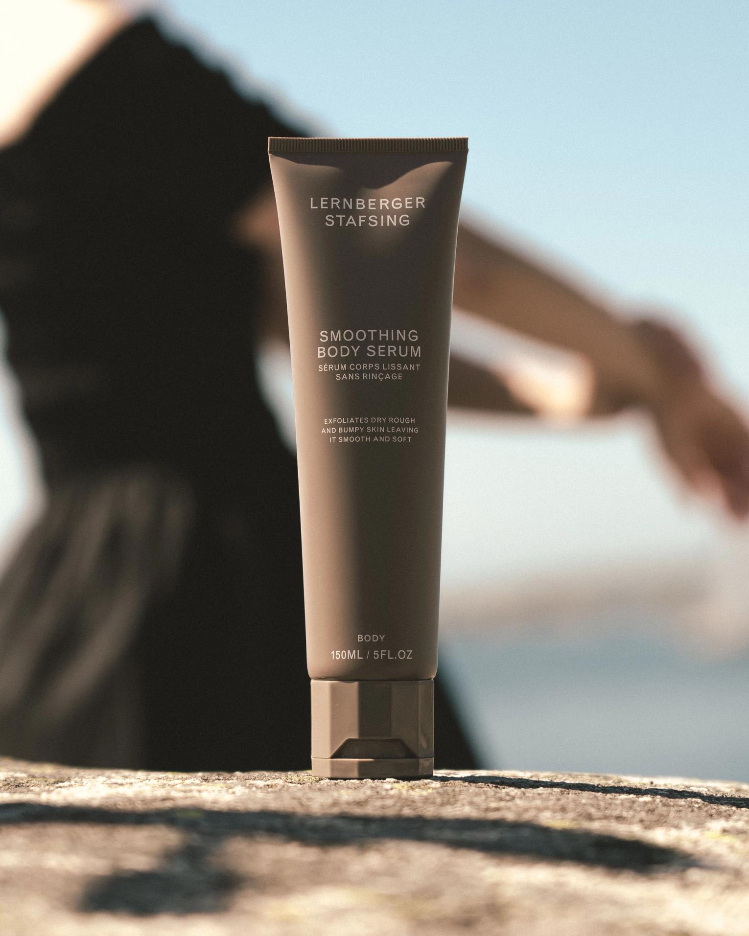 SMOOTHING BODY SERUM