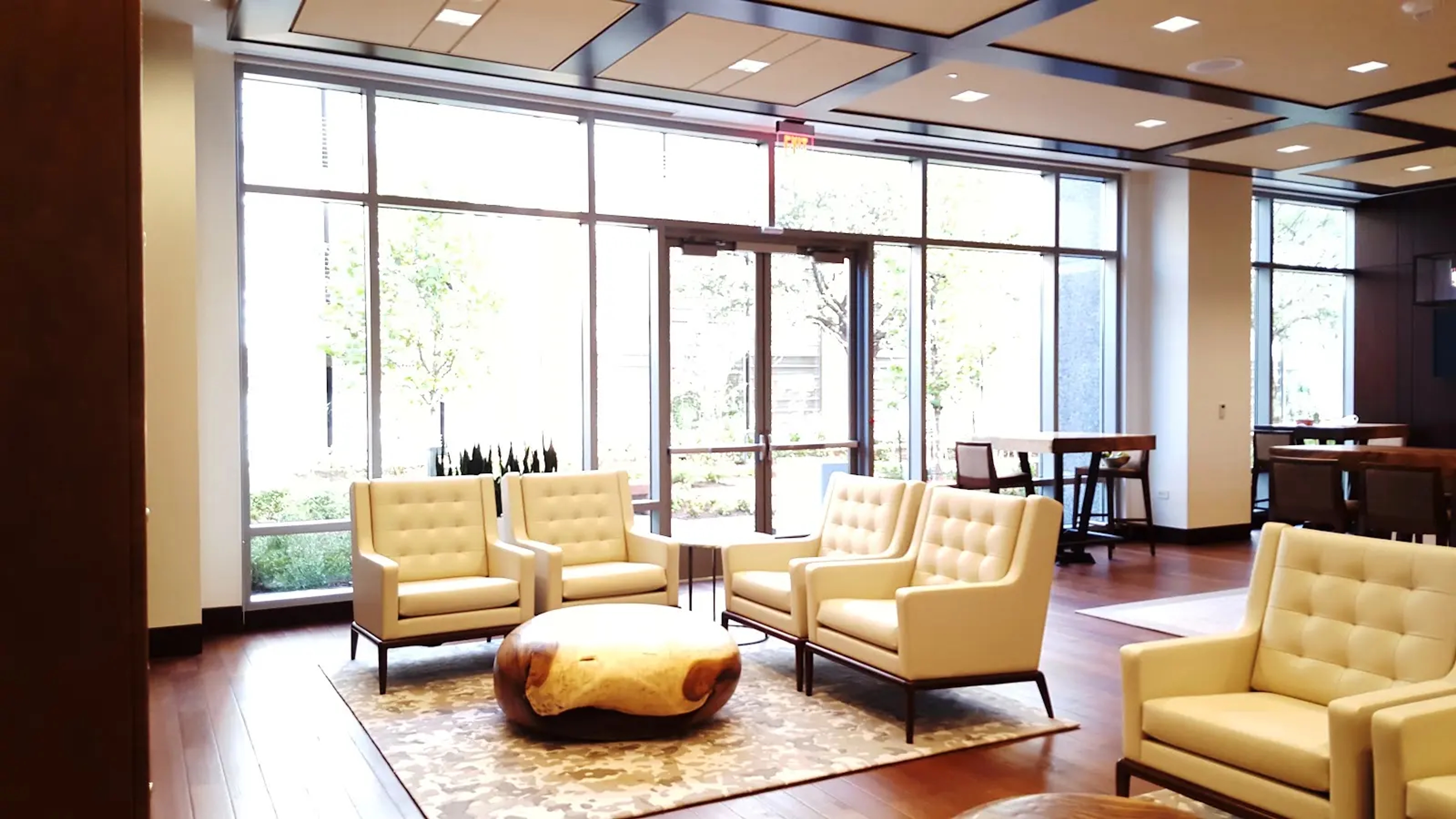 Legacy Tower Lounge 6