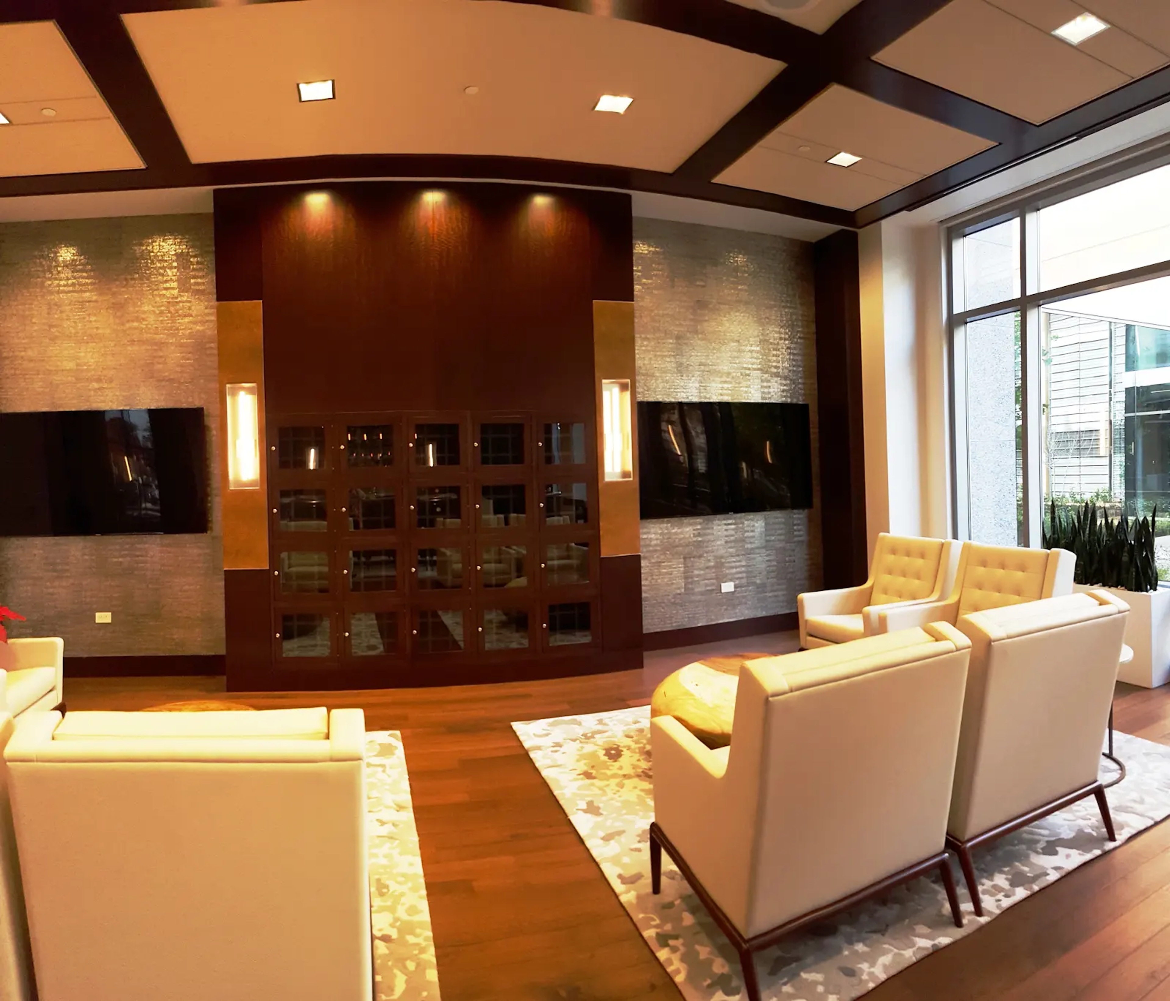 Legacy Tower Lounge 8