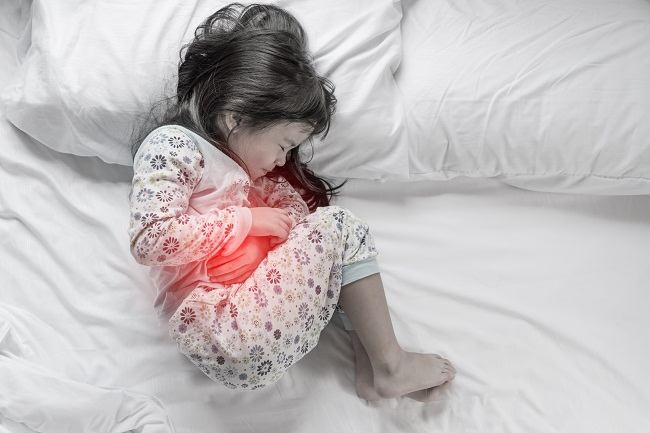 Anak Sering Mengeluh Sakit Perut Berlebihan? Sebaiknya Orang Tua Waspada Kemungkinan Terkena Radang Usus