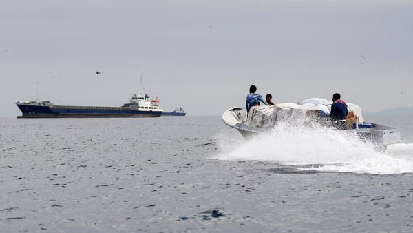 Tidak Tinggal Diam, Iran Ancam Balik Jika AS Tetap Blokade Selat Hormuz