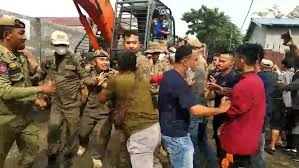 Bikin Ricuh! Penertiban Bangunan di Kabupaten Deli Serdang Ditolak Warga Hingga Keributan Terjadi