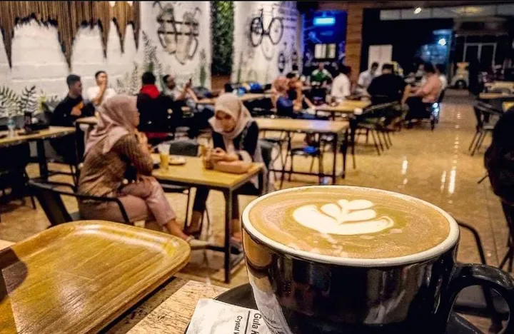 Ketergantungan 'Ngopi' Bikin Susah Nabung? Ini Penjelasannya