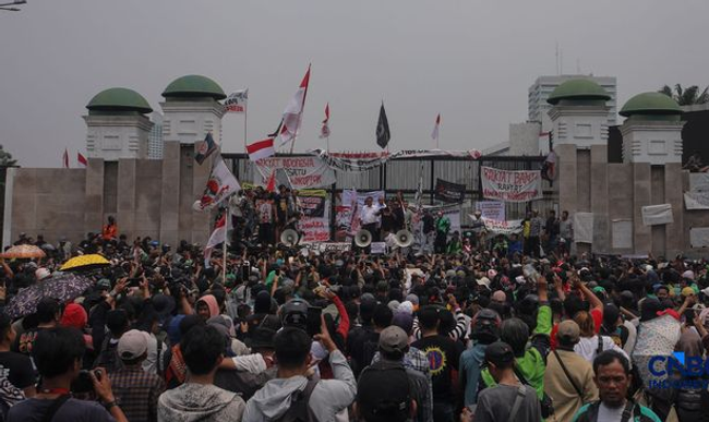 Diduga Provokator Demo 27 Agustus, Seorang Pria Diamuk Massa