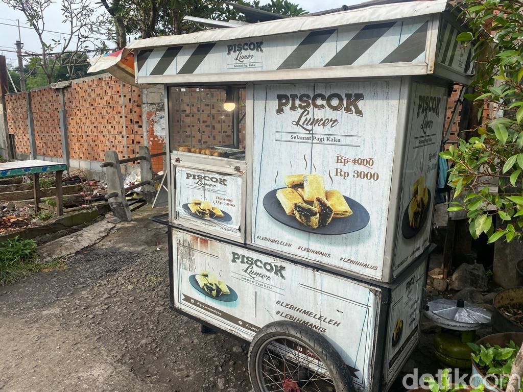 Akibat Salah Paham, Usaha Piscok Pocin Terdampak Kerugian