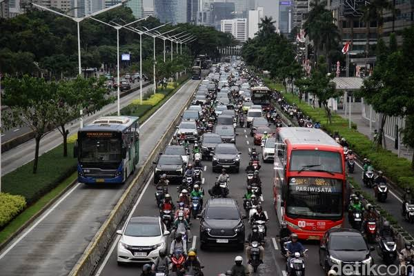 Tak Hanya Asap Jalanan, Jakarta Juga Diselimuti oleh Polusi Suara