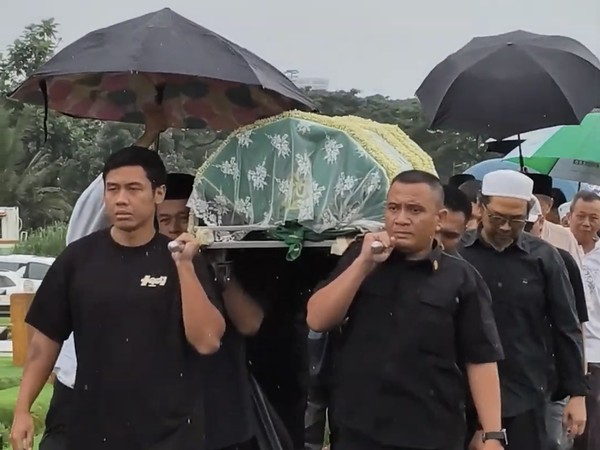 Penyanyi Vidi Aldiano Hembuskan Nafas Terakhirnya 