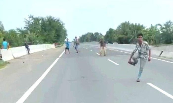 Viral Video Beredar Banyak Preman Pungli di Tol Balmera Bawa Sajam, Sudah Ditahan Polisi dan Terbukti Positif Obat Terlarang