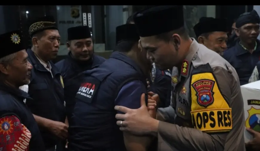 Banyak Kasus Kekerasan, Prabowo Minta Polisi Rangkul Rakyat