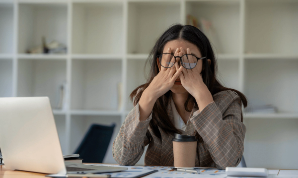 Merasa Stress dan Terjebak di Masa Lalu? Coba Cara Berpikir Ini