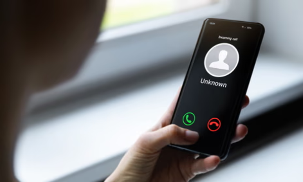 VIRAL! Penipuan Customer Service Perusahaan Keuangan Terpercaya Ternyata Gunakan Suara AI, Simak Cara Antisipasinya