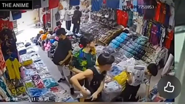 Viral di Media Sosial! 4 Pelajar Sekolah Jepang Tertangkap Kamera CCTV Saat Lakukan Aksi Pencurian di Sebuah Toko Baju di Bali
