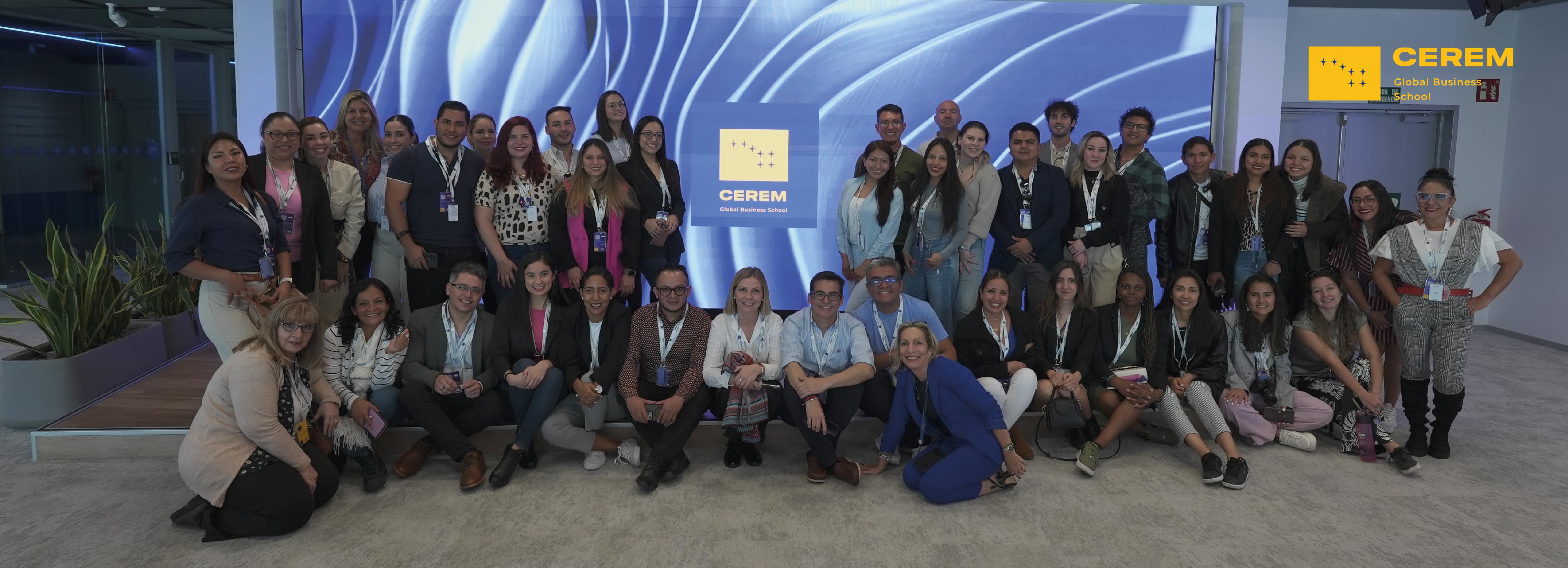 La nueva era educativa: flexibilidad online con Networking presencial en Europa