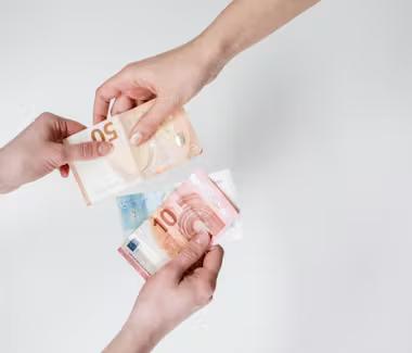 Arrhes ou acompte : quelle est la différence et que choisir ?