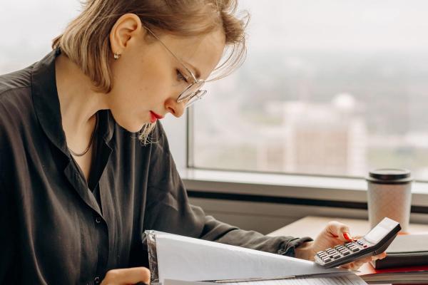 Retard de bilan comptable : délais, amendes et conseils d’expert