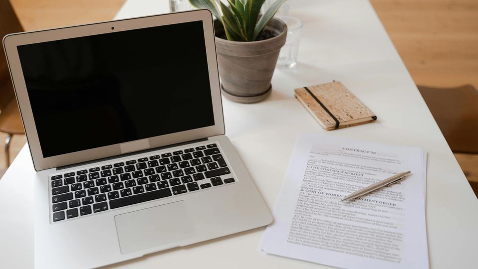 Mentions légales : définition, obligations et conseils pratiques