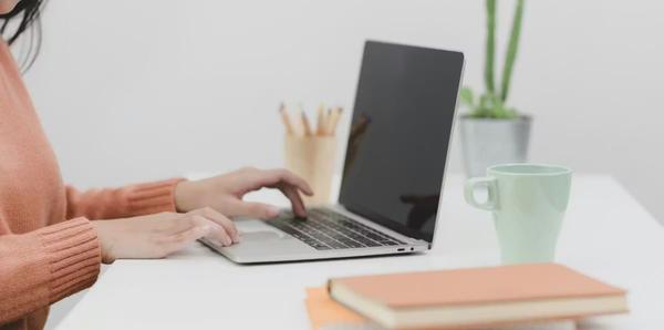 SCI à l'IS ou à l'IR : que choisir en 2026 ?