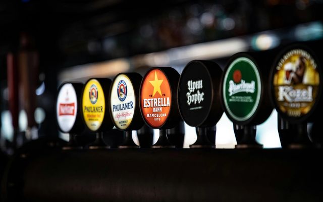Ouvrir une brasserie : tout savoir pour se lancer en 2026