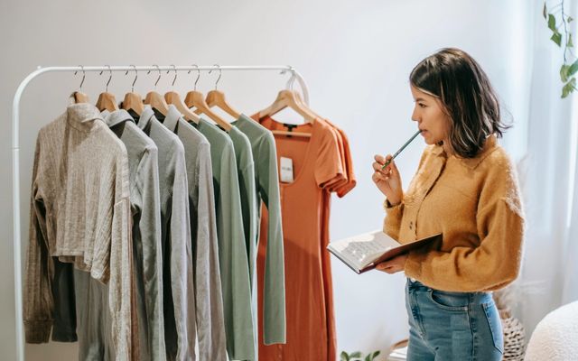 Créer sa marque de vêtements facilement en 2026