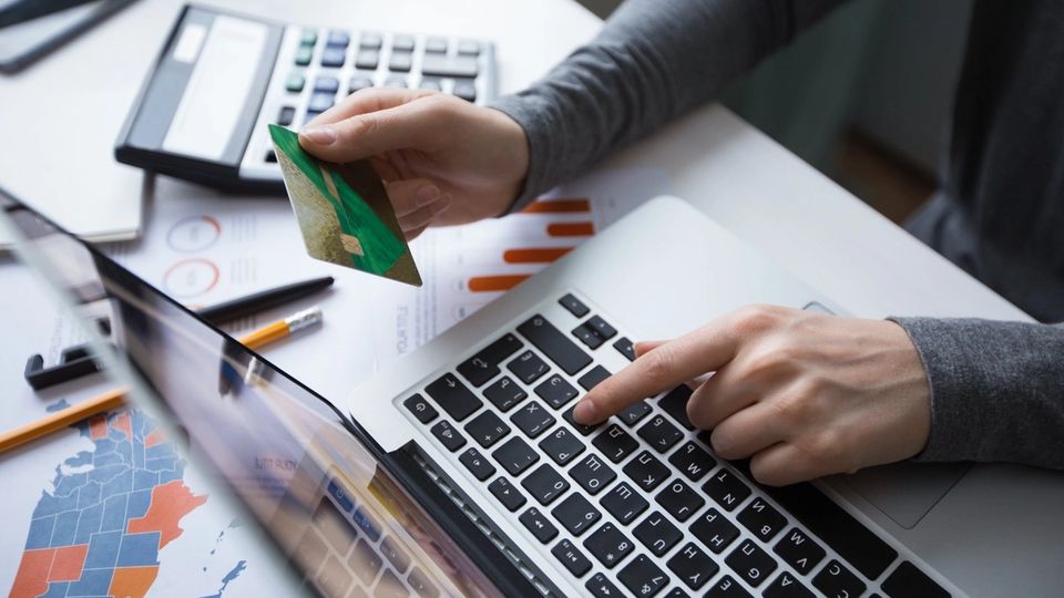 Tout savoir sur la caution bancaire : définition, fonctionnement et risques
