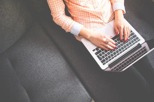 Freelance ou auto entrepreneur : différences et choix clés