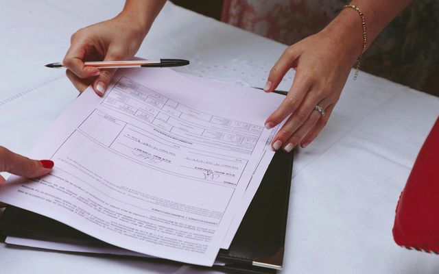 Attestation de travail : utilité, contenu et modèle pratique