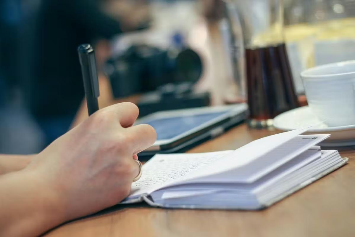 Tout savoir sur l'apport de titres à une holding en 2026