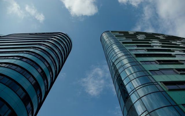 Management fees : définition, fiscalité et guide pratique pour holdings et filiales
